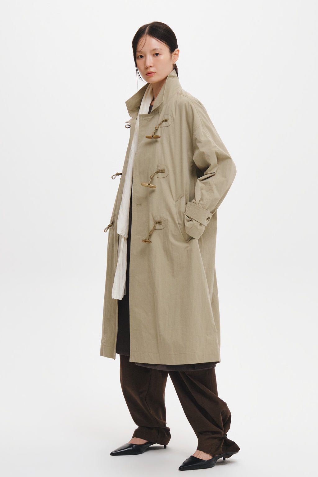 Women's Toggle Button Single Breasted Trench Coat in Beige