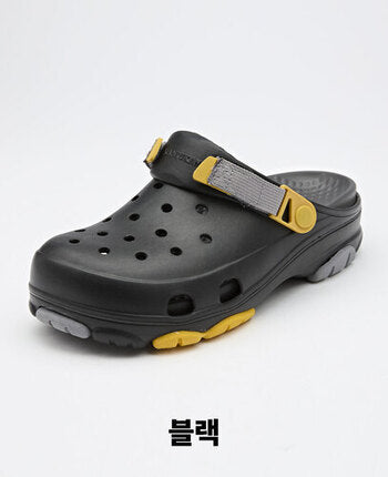 KANTUKAN Sandals