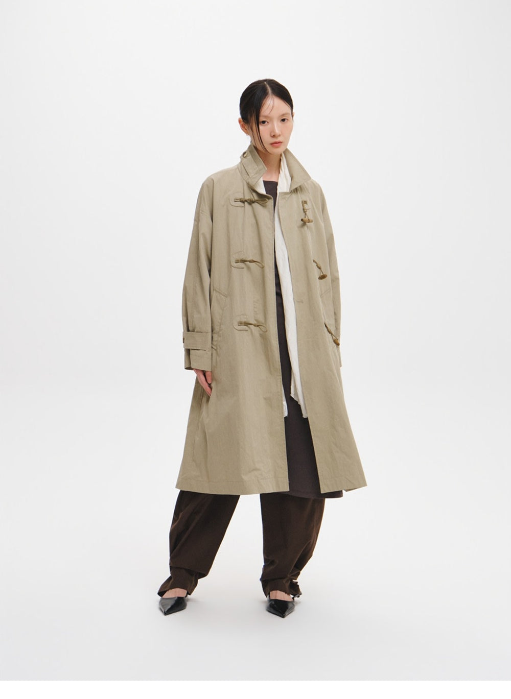 Women's Toggle Button Single Breasted Trench Coat in Beige